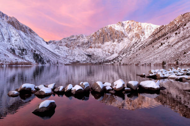 istock Convict Lake with Mountains and Snow 135277911