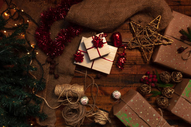 istock gifts for a christmas reunion 1352784963