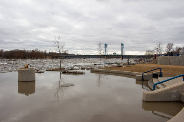 istock Spring Flooding and Ice Jams 1352789463