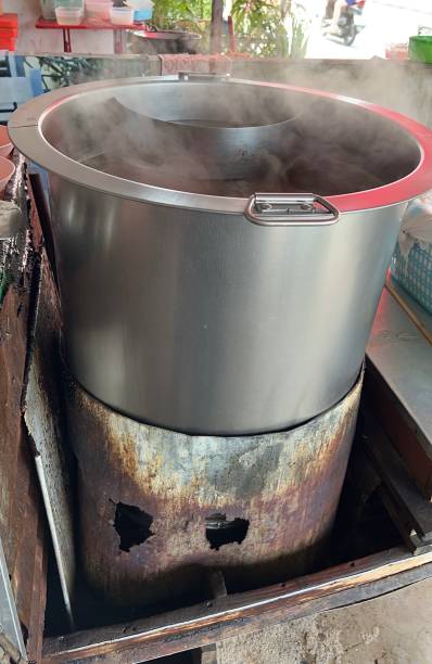 istock Big Boiling pot to make noodles 1352817920