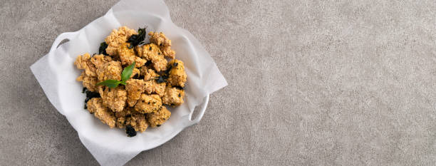istock Delicious fried popcorn chicken in Taiwan. 1352822132