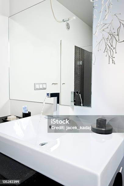 현대적이다 가라앉다 욕실 0명에 대한 스톡 사진 및 기타 이미지 - 0명, 가구, 가정의 방