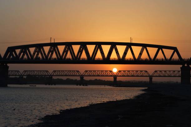 istock Kotri Bridge Hyderabad Pakistan 1352883568