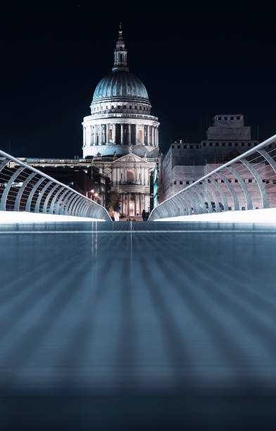 London St Paul's Cathedral London St Paul-Pauls cathedral at night bankside photos stock pictures, royalty-free photos & images