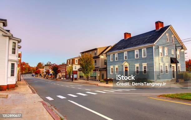 Durham New Hampshire Stock Photo - Download Image Now - Durham - New Hampshire, Small Town, Small Town America