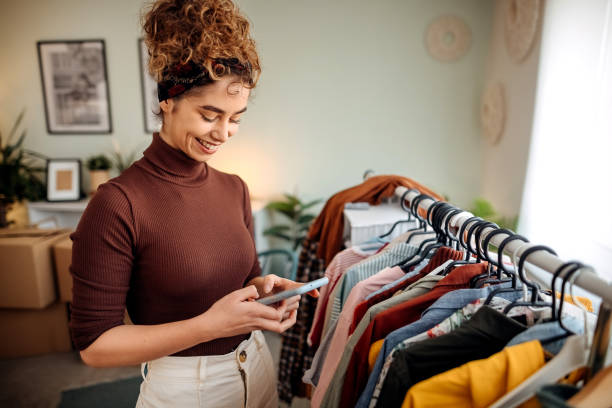 istock Woman getting ready the shipping packages 1352926749