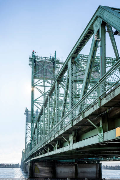 istock Metal transport arch Interstate Bridge with lifting section across the Columbia River 1353001034