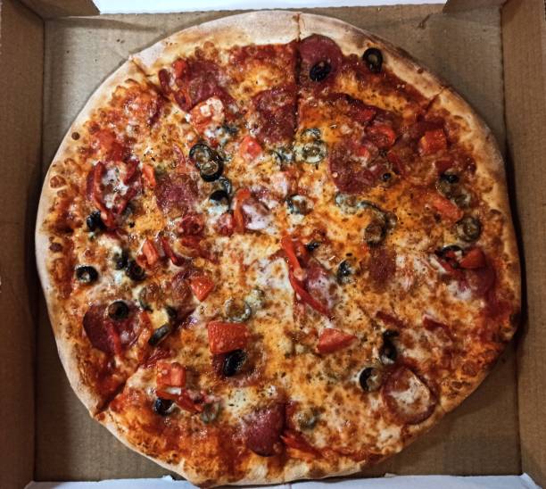 istock Traditional vegetarian pizza from above at Istanbul turkey 1353006209