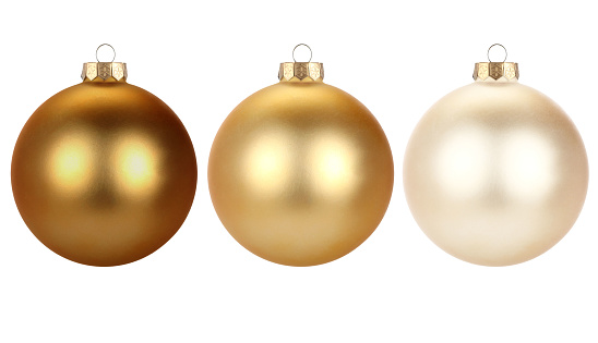 Bolas de Navidad aisladas sobre fondo blanco. Feliz Año Nuevo bombas bombas bombillas decoración colorida. Bolas de cristal de oro. Diseño de cartel, banner, folleto para árbol de Navidad photo