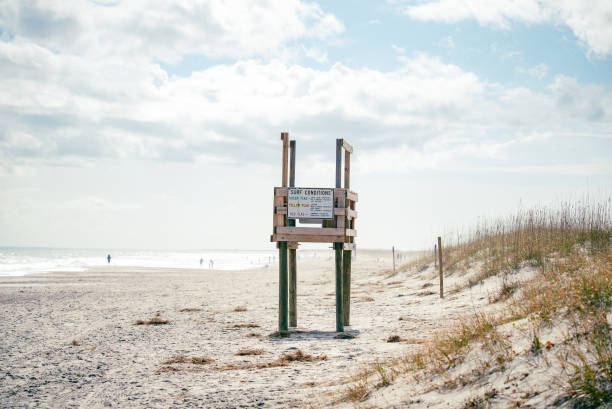 istock Lifeguard Stand on the Beach 1353121731