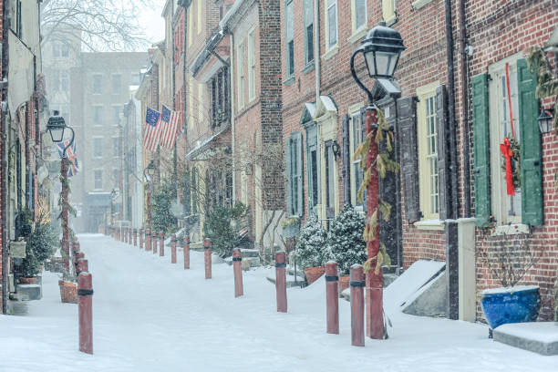 Winter in Philadelphia Snowy winter in Philadelphia philadelphia winter stock pictures, royalty-free photos & images