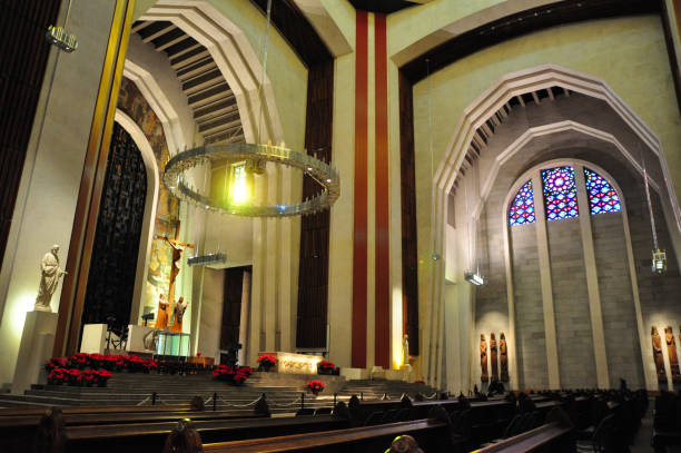 istock Saint Joseph Du Mont Royal Cathedral - Altar and benches 1353141749