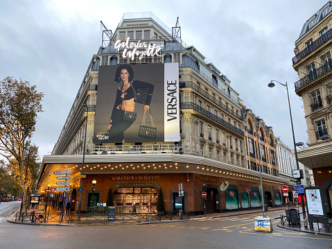 Paris, France. November 14. 2021. Christmas showcase of the famous fashion and luxury store.