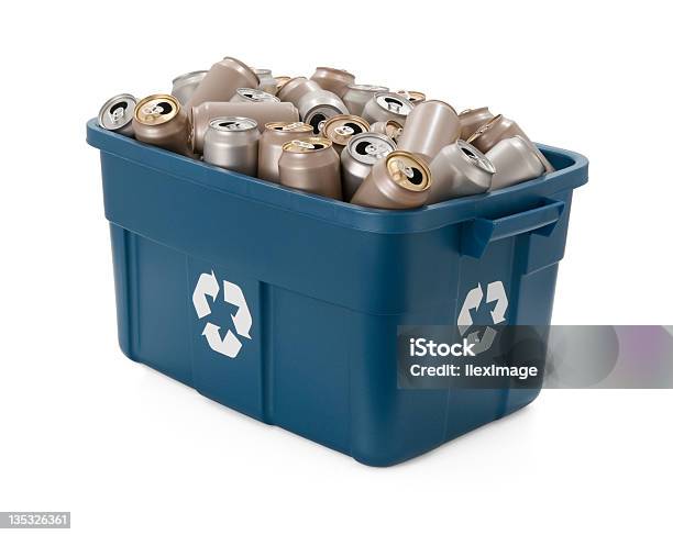 Reciclagem De Latas De Alumínio - Fotografias de stock e mais imagens de Caixote de Reciclagem - Caixote de Reciclagem, Lata - Recipiente, Alumínio