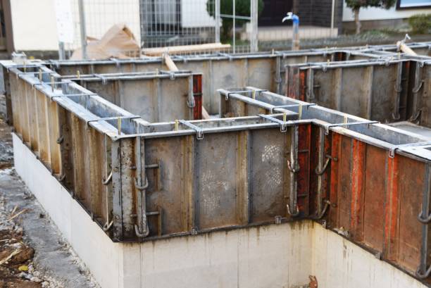 Basic formwork for house construction work. Basic formwork for house construction work. Formwork is a frame that is installed to pour concrete and harden it, and wooden or metal frames are used. concrete in formwork stock pictures, royalty-free photos & images