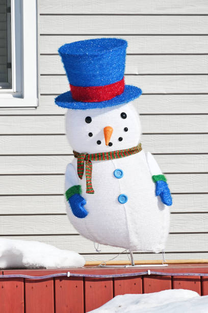 istock Snowman Christmas Decoration 1353289370