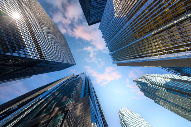 malerische skyline des finanzviertels toronto in der innenstadt in der nähe der kreuzung yonge und king, der börse und des bankenplatzes - toronto stock-fotos und bilder