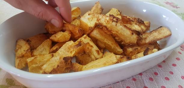 istock Manioc in the airfryer 1353298979