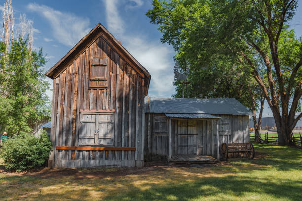 istock Old Farm Buildings in Oregon 1353308203