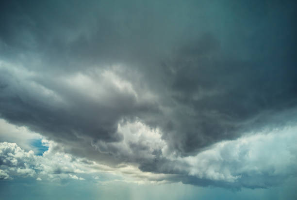 istock Epic Florida Tropical Skies 1353320362