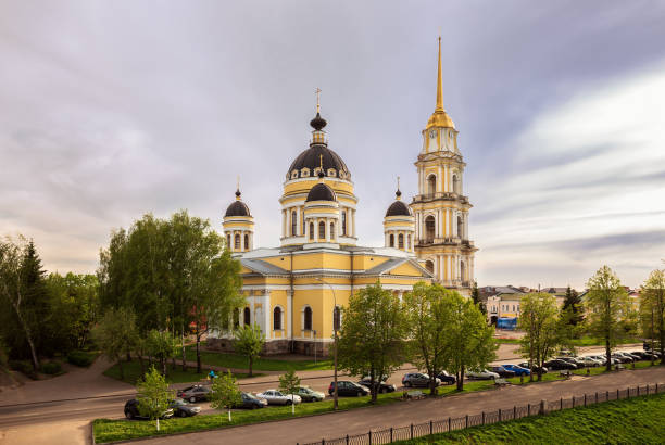 katedra w rybińsku - yaroslavl russia religion church zdjęcia i obrazy z banku zdjęć