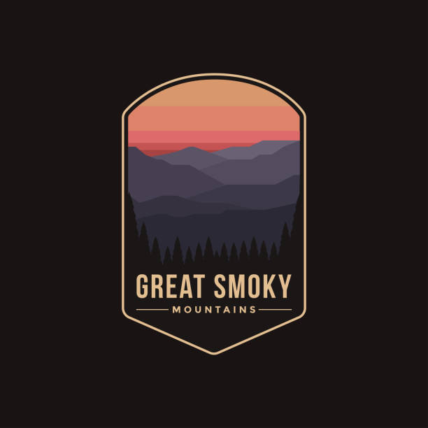 ilustrações, clipart, desenhos animados e ícones de ilustração de patch emblema do grande projeto do parque nacional das montanhas esfumaçadas em fundo escuro - great smoky mountains great smoky mountains national park appalachian mountains mountain