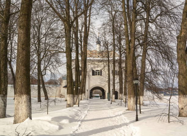 istock winter Pereslavl-Zalessky 1353380658