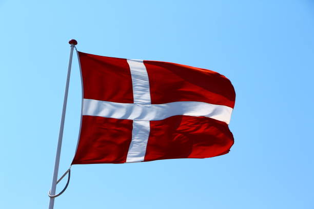 istock Sunny spring day in Copenhagen 1353402154