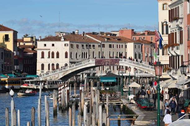 vista da ponte degli scalzi, veneza - ponte degli scalzi - fotografias e filmes do acervo