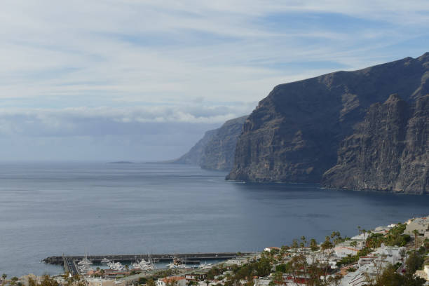 istock Ocean Coast's View los gigantes tenerife 1353439804