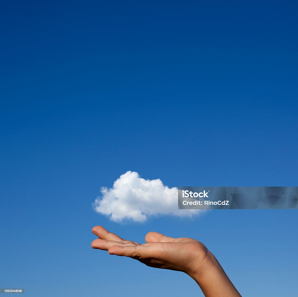 Cloud a mano, cuadrada - Foto de stock de Aire libre libre de derechos