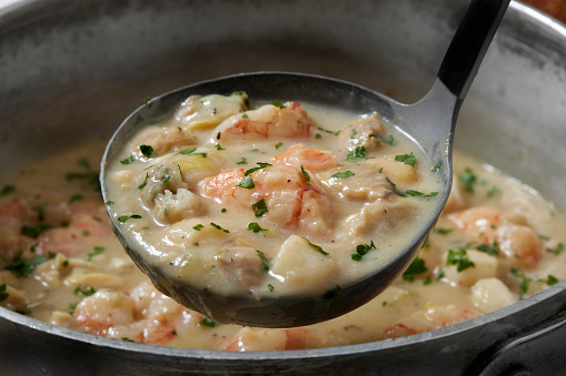 New England Style Seafood Chowder with Clams, Scallops and Shrimp