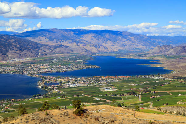 istock Osoyoos Lake Okanagan Valley Landscape 1353512960