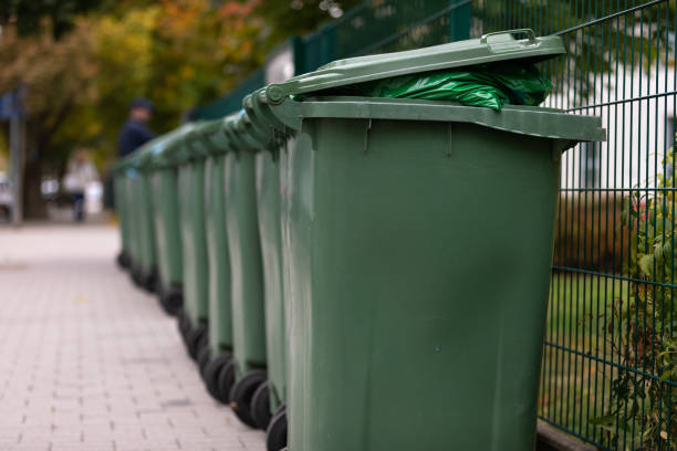 istock Trash bins on the streets of Budapest 1353538326