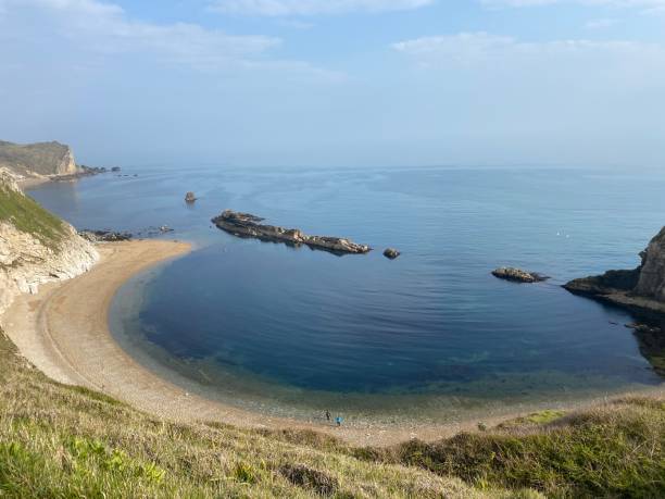 istock Bay of Durdledoor 1353590030