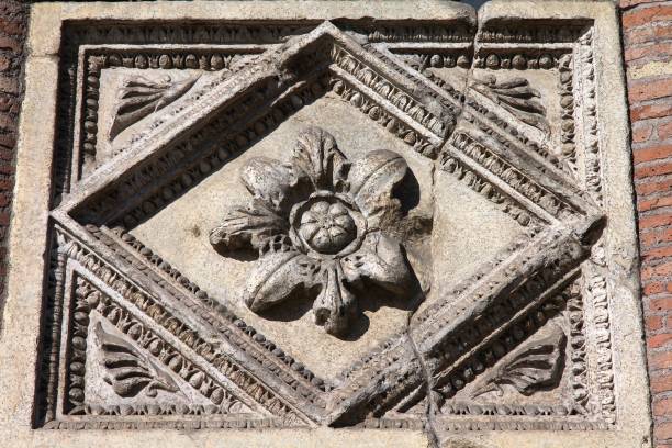 istock Casa dei Crescenzi in Rome, Italy 1353591373
