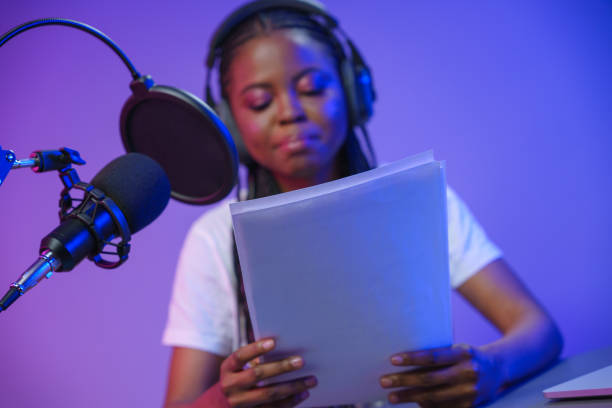 istock Blogger or radio Dj  is broadcasting 1353591745