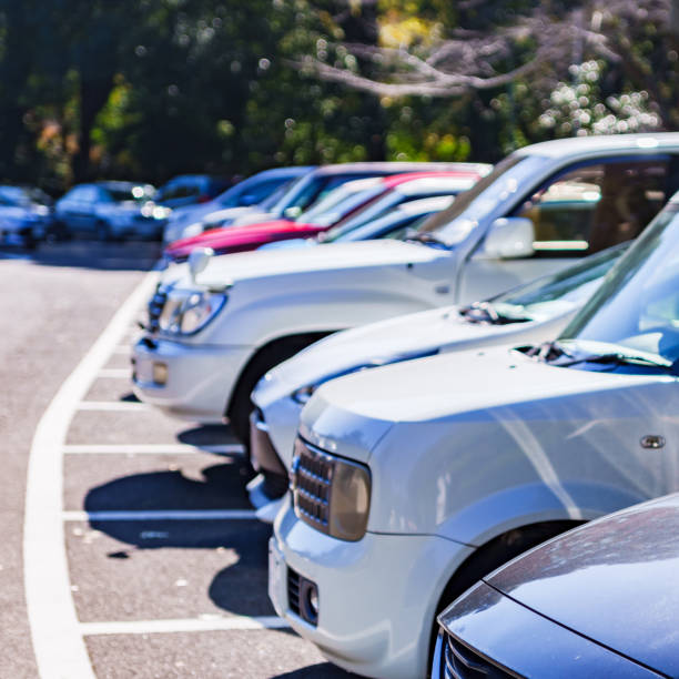 istock Full highway service area parking 1353609470