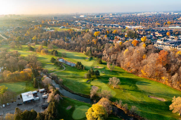 aerial view of residential distratic at rutherford road and islinton ave., detached and duplex house, woodbridge, vaughan, canada - deciduous tree autumn canada house imagens e fotografias de stock