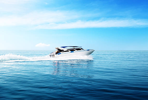 prędkość łodzi w tropikalne morze - nautical vessel speedboat motorboat yacht zdjęcia i obrazy z banku zdjęć
