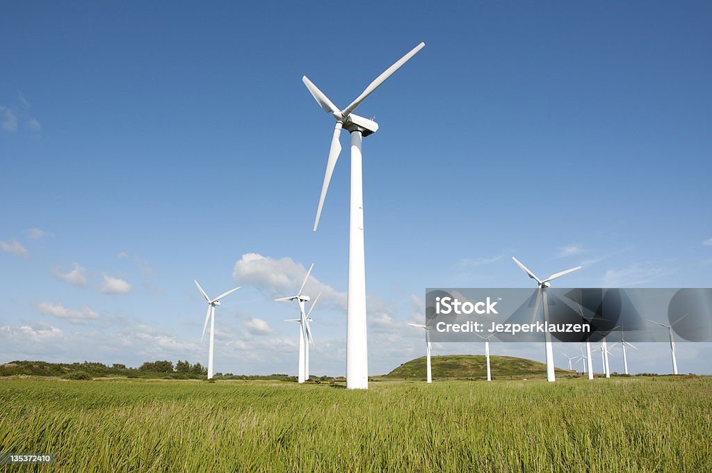 Turbinas eólicas do - Foto de stock de Dinamarca royalty-free