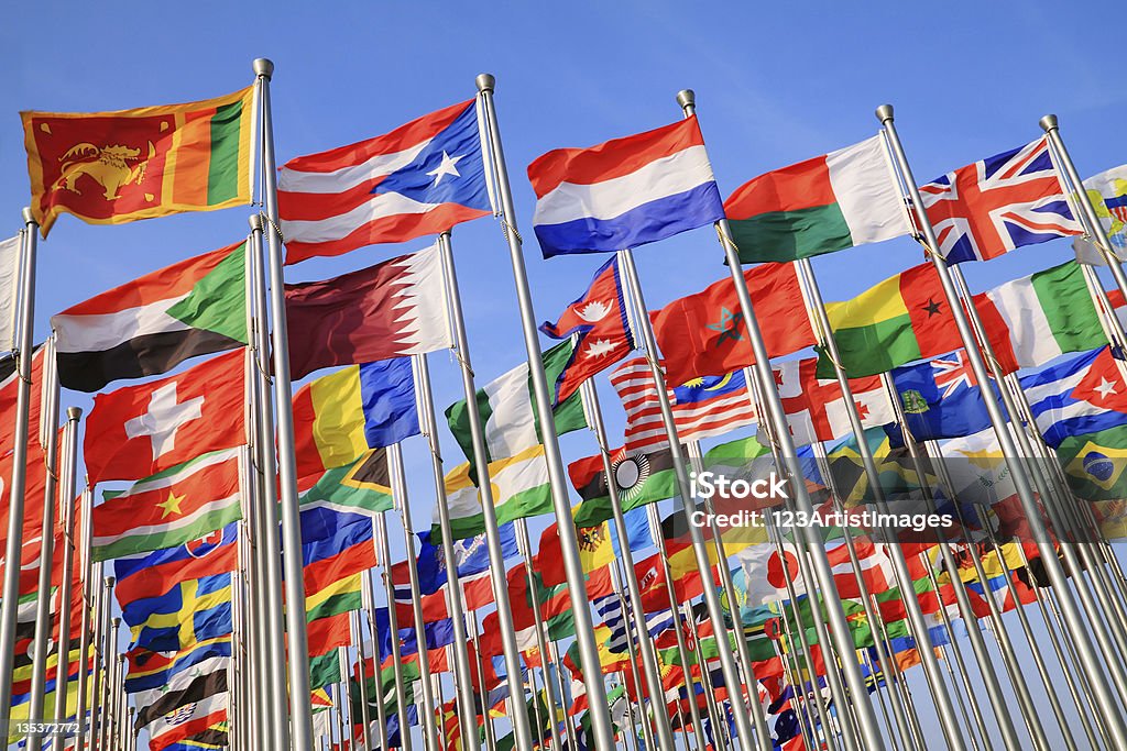 Uma foto de bandeiras nacionais de todo o mundo - Foto de stock de Bandeira royalty-free