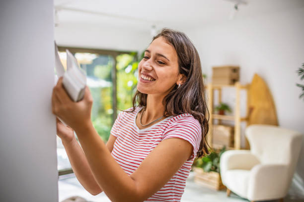 istock Choosing the right color for new apartment 1353743530