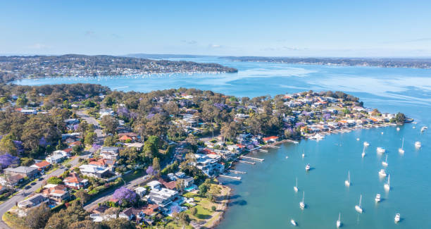 Aerial view lake Macquarie -Eleebana - Newcastle NSW Australia Aerial view of Eleebana one of the many exclusive lake front suburbs in Lake Macquarie - NSW Australia new south wales stock pictures, royalty-free photos & images
