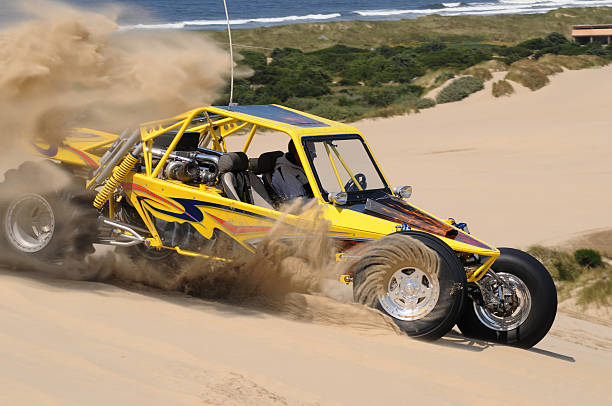 dune mocy, żółty, rzucać piasek z kolei, winchester bay, oregon - beach buggy zdjęcia i obrazy z banku zdjęć