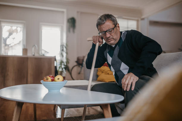 istock Pain in the human knee, arthritis 1353810960