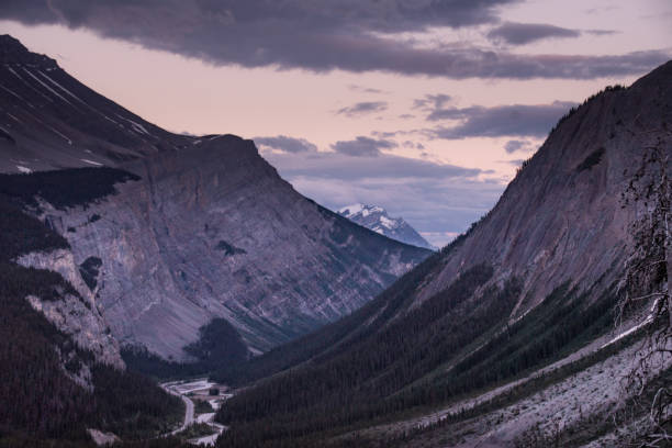 istock Mountain Views of Cairn Pass in Jasper 1353844517