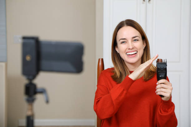 istock Vlogger Caucasian Woman With Customer Horizontal 1353858636