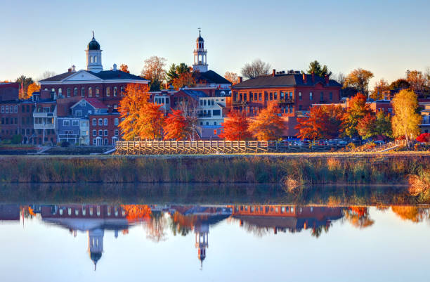 istock Autumn in Exeter, New Hampshire 1353875591