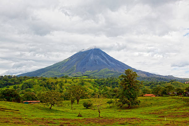 istock Arenal Volcano, Costa Rica 135391565